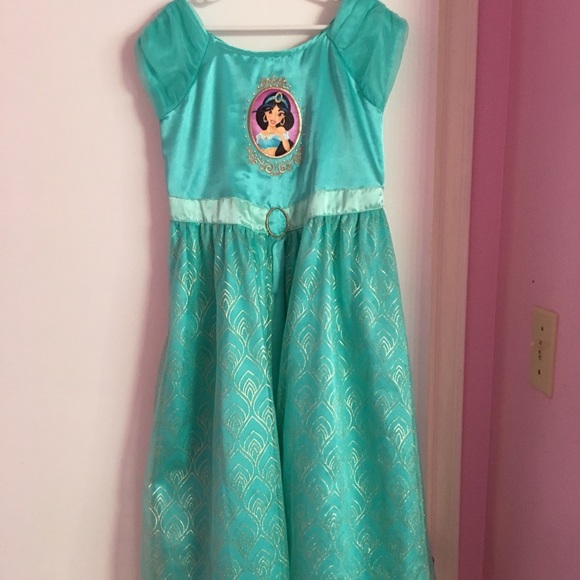 Girl night gown - Picture 2 of 2